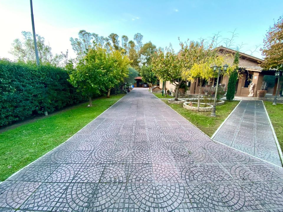 CLARABELLA fiera di Roma and airport Villa in Lazio