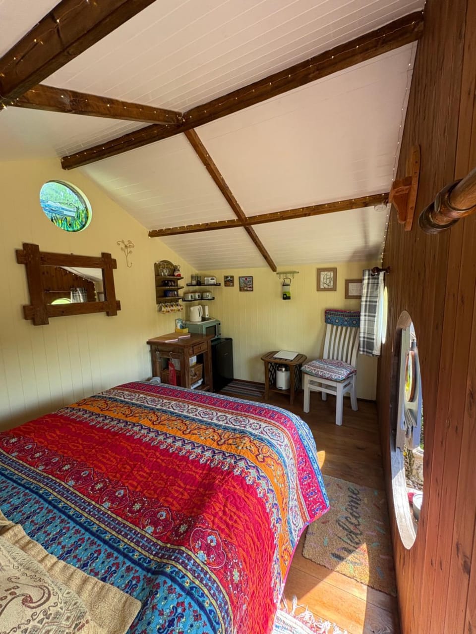 Tyluna Cornish Glamping Cabin Cabin in England