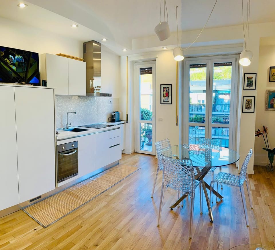TV and multimedia, Kitchen or kitchenette, Dining area, dishwasher, pet friendly, stove