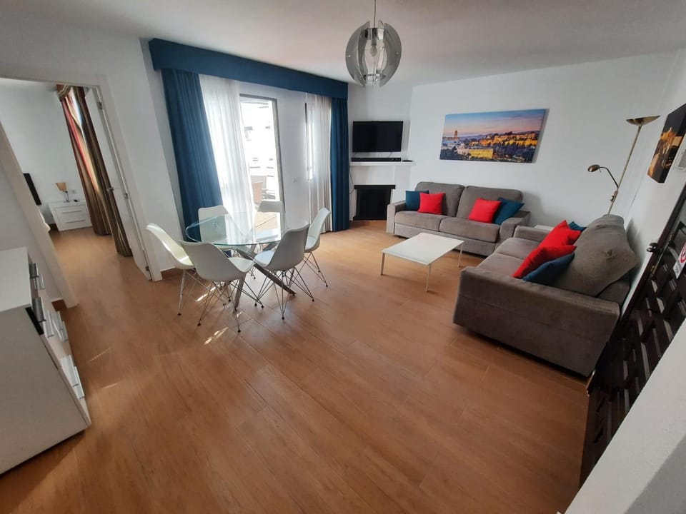 2 bedroom apartment with pool and barbecue Apartment in Benalmadena