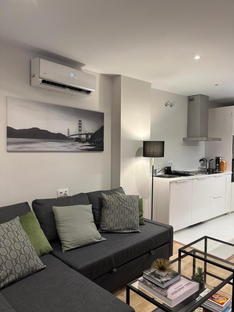 Living room, Lounge or bar