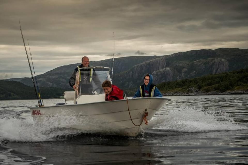 Activities, Fishing, Fishing, group of guests