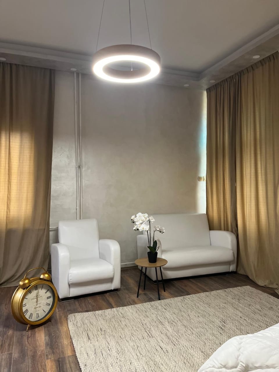 Seating area, Bedroom