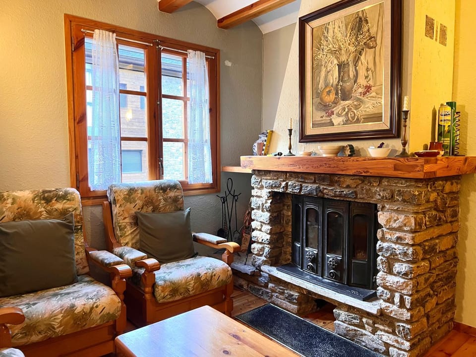 Living room, Seating area, flat iron