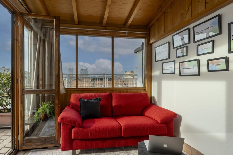 Living room, Seating area