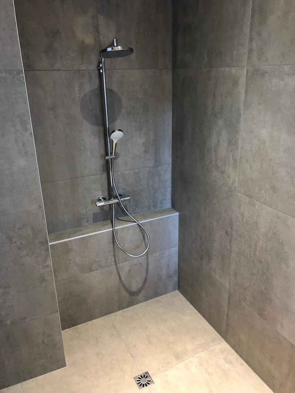 Bathroom, Living room