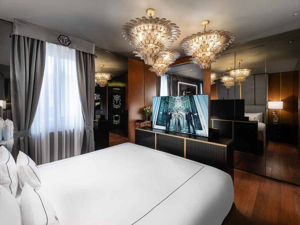 Bedroom, furniture
