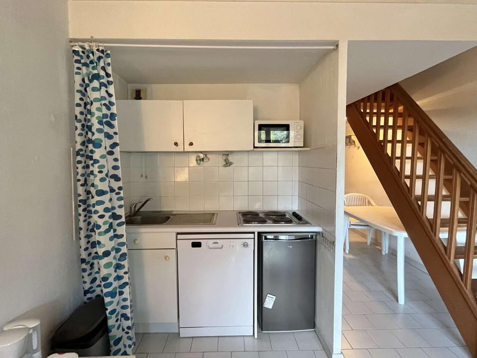 2 chambres, lave linge, lave vaisselle, parking, balcon, parking privatif Apartment in La Seyne-sur-Mer