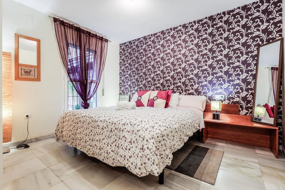 San jacinto Triana Best Location Apartment Sevilla Apartment in Seville
