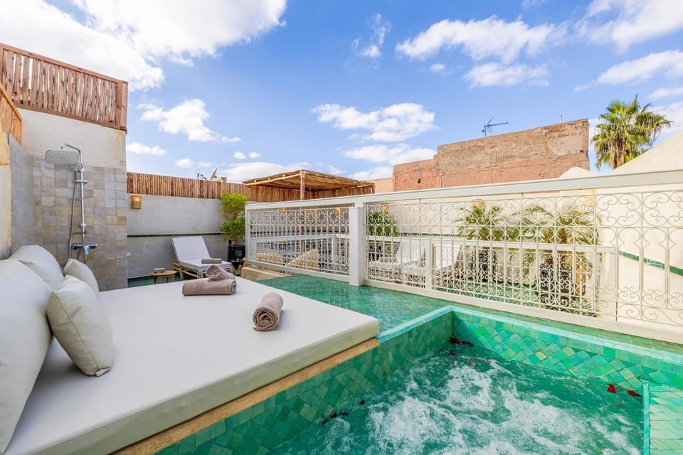 Patio, Swimming pool