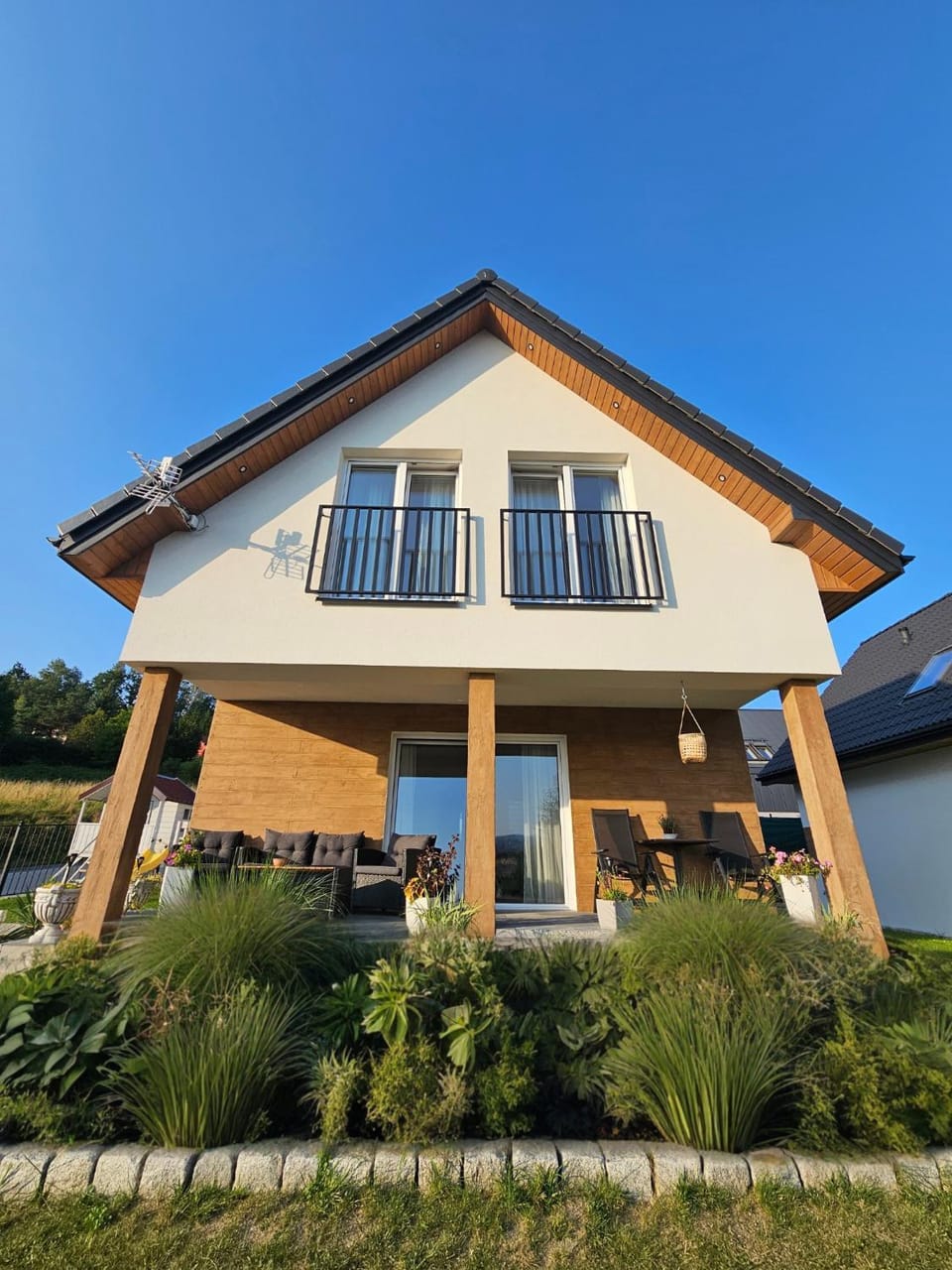 Property building, Balcony/Terrace, Garden view