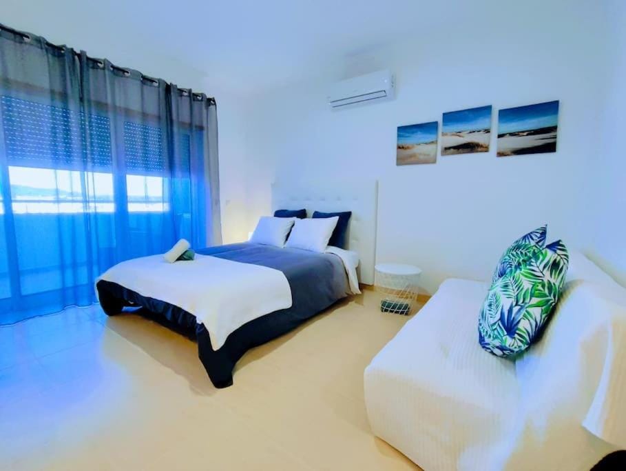 Mountain View, Portimão, Praia da Rocha, AC&WiFi Apartment in Portimao
