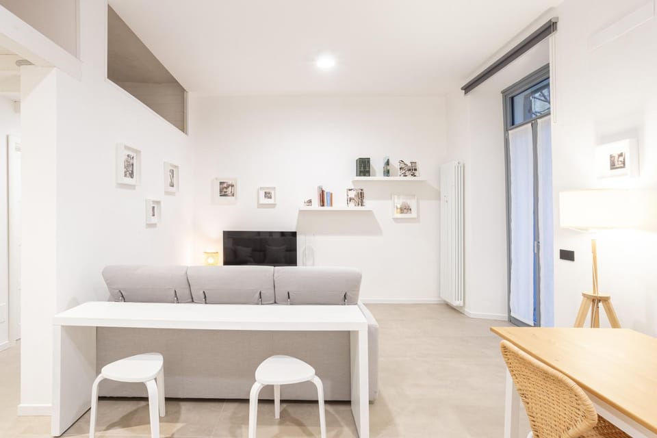 TV and multimedia, Living room, Seating area, Dining area, hair dresser