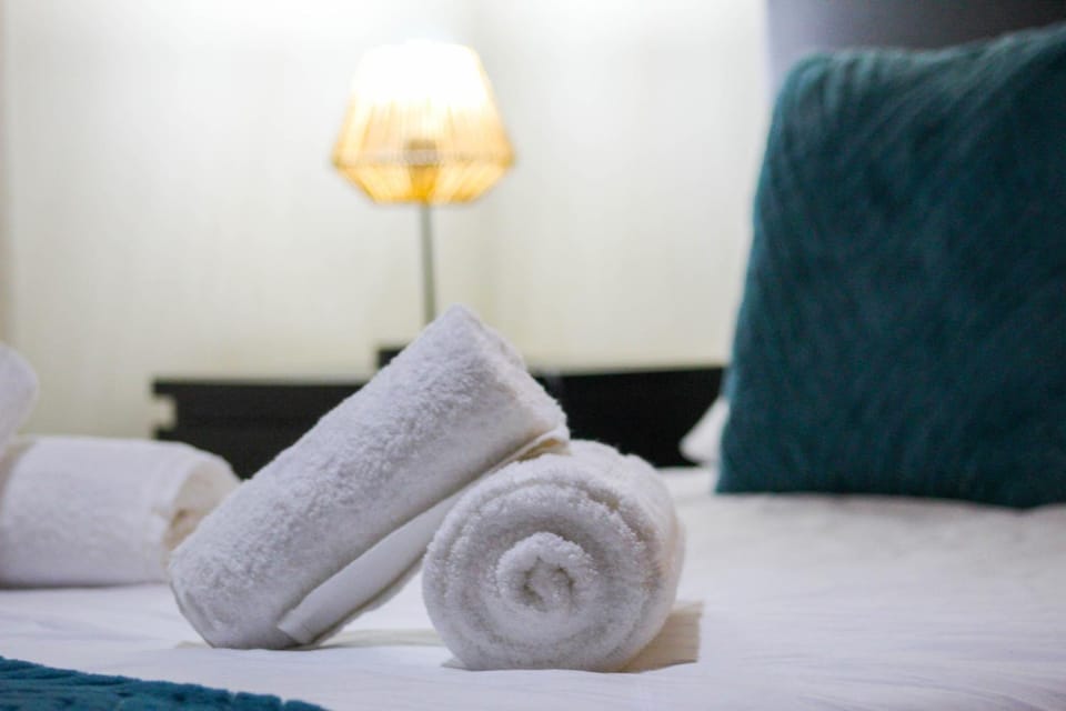 Bed, Photo of the whole room, Bedroom, towels