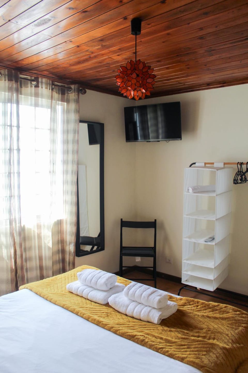 TV and multimedia, Bedroom, towels