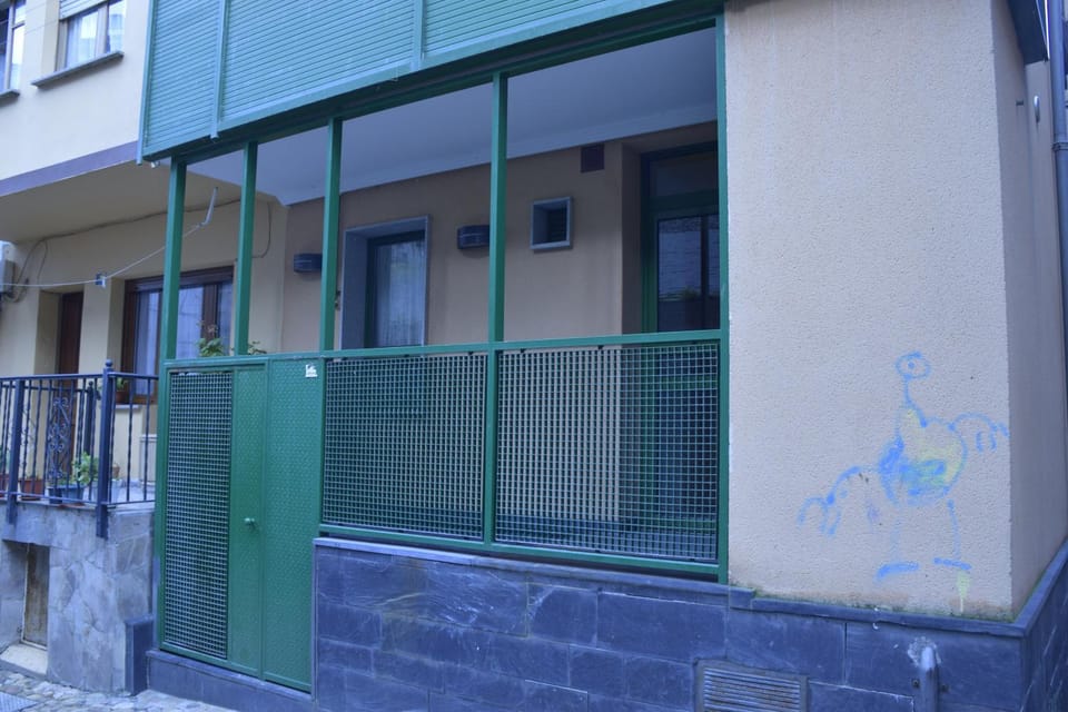 Property building, Facade/entrance