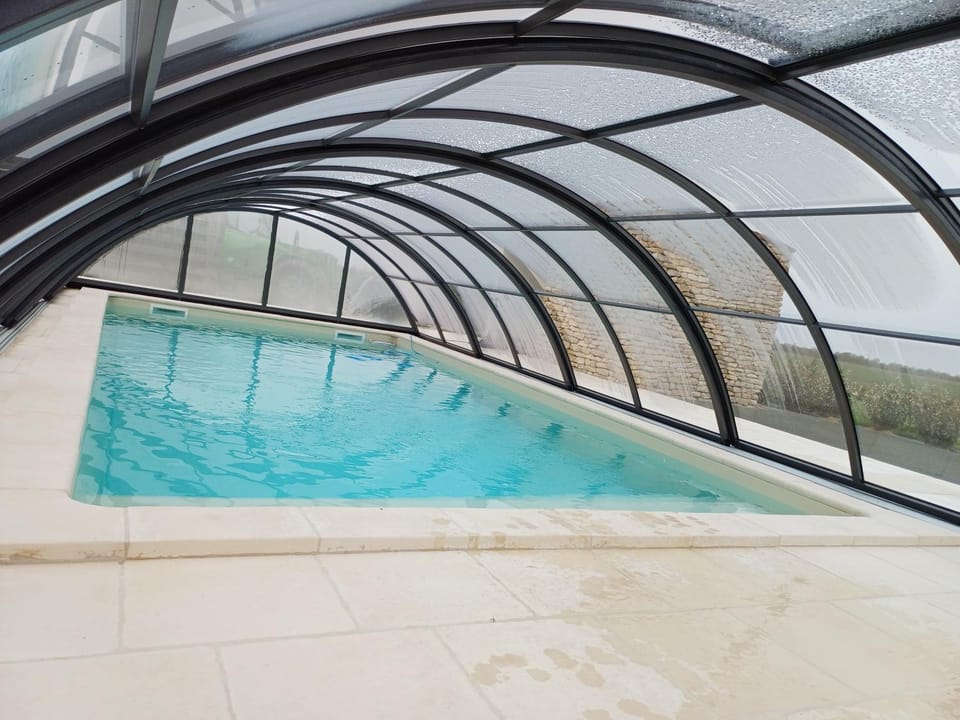 Property building, Swimming pool