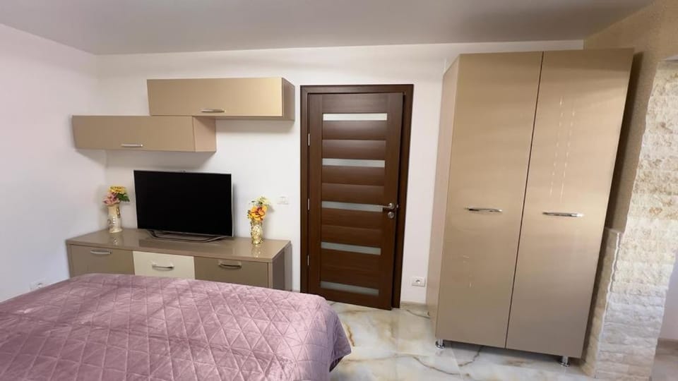 LA DENIS LUPENI Apartment in Romania