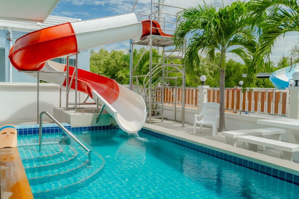 พลอยพูลวิลล่า ชะอำ 2 Poolvilla Cha-am 2 Villa in Thailand