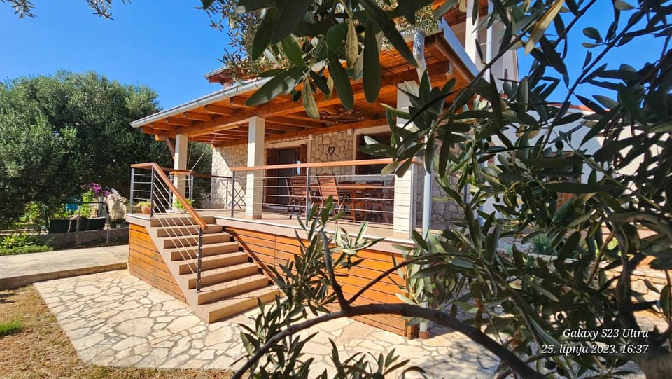 Balcony/Terrace, Garden view