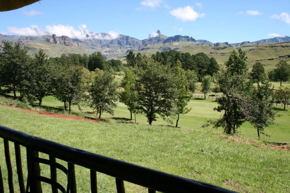 View (from property/room), Garden view, Mountain view