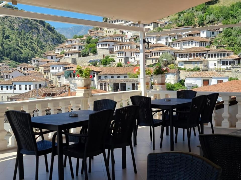 Natural landscape, Dining area, Mountain view