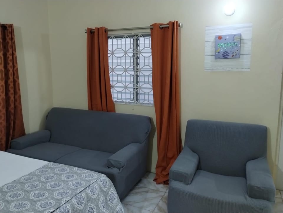 Seating area, Bedroom