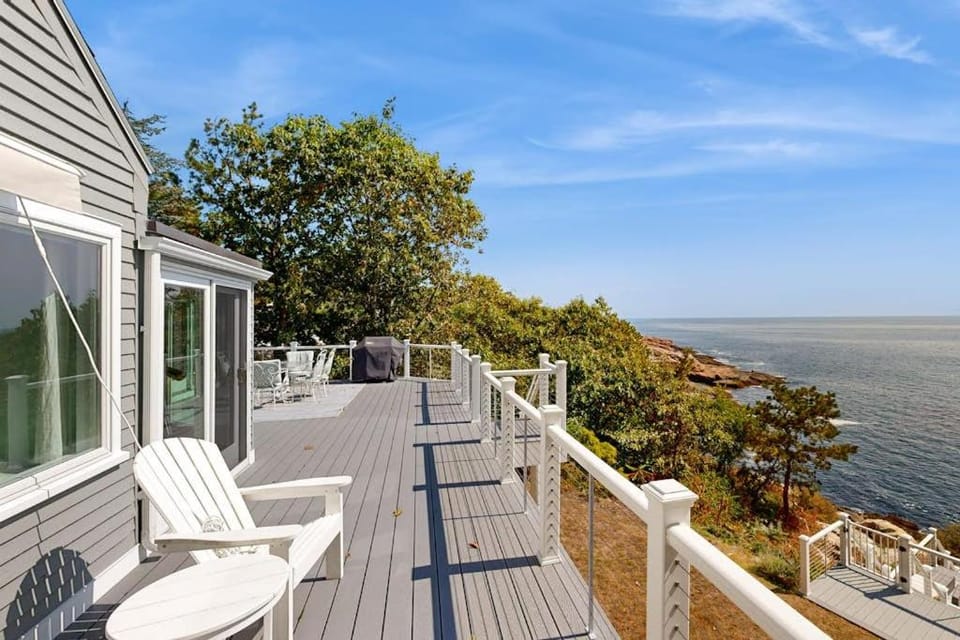 Magnolia Tides House in Gloucester
