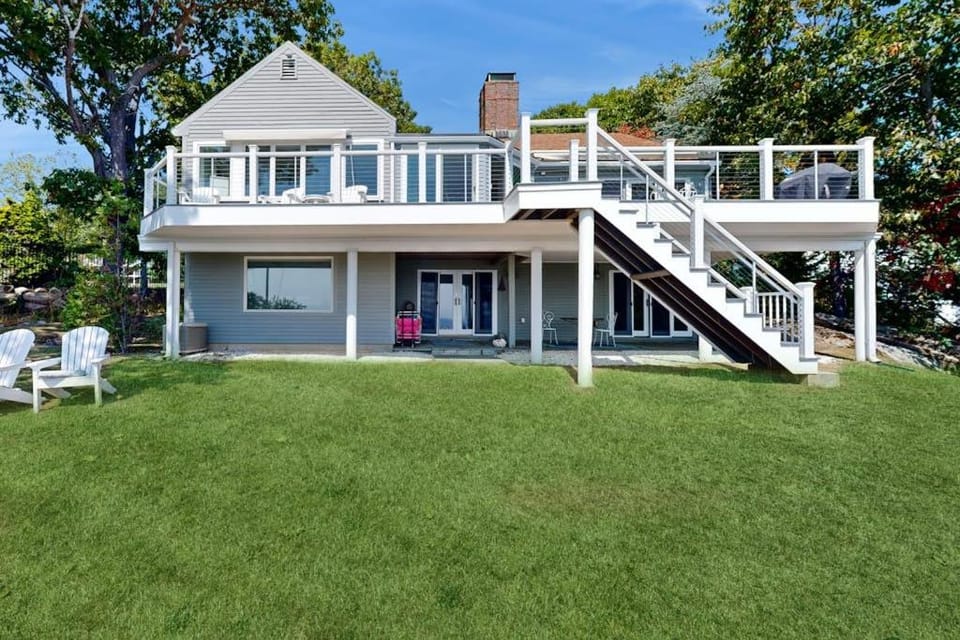 Magnolia Tides House in Gloucester