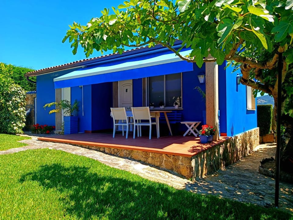 Property building, Patio, Off site, Day, Garden, Balcony/Terrace, Garden view
