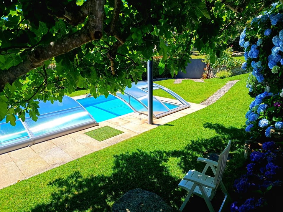Spring, Natural landscape, Garden, Garden view, Pool view, Swimming pool, sunbed