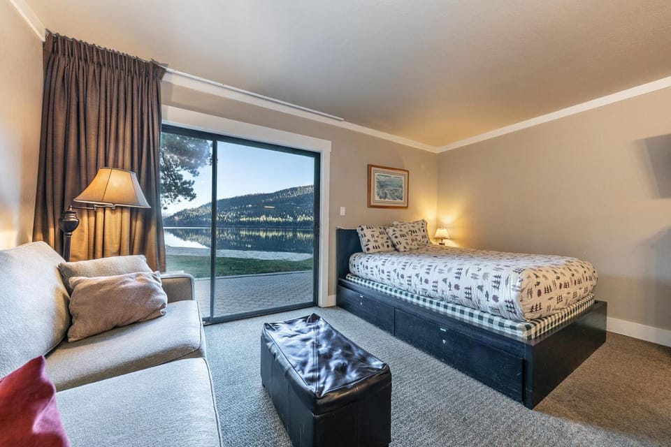 Bed, Natural landscape