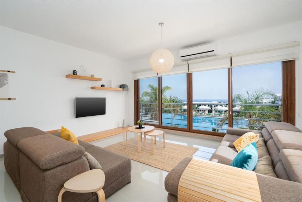 Penthouse with an amazing view at Sun Valley Apartment in Cyprus