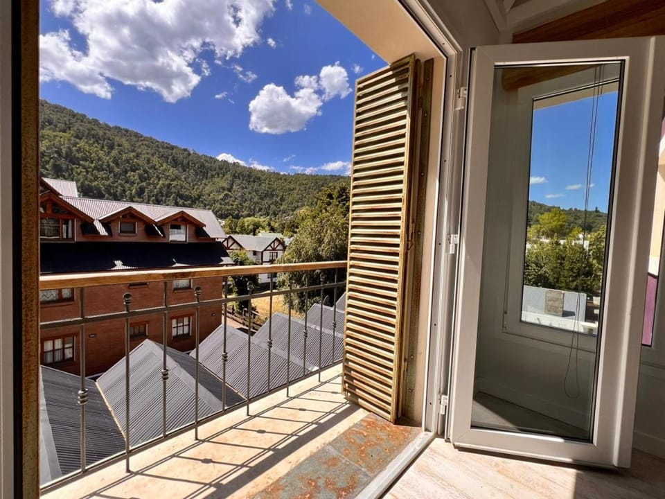 View (from property/room), Mountain view