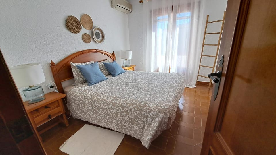 Patio, Bed, Photo of the whole room, Bedroom, fireplace, wardrobe, air conditioner