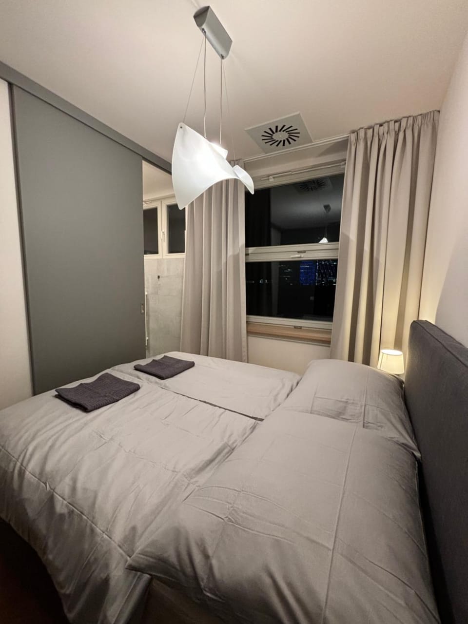 Main city CENTER - LUXURY - FREE PARKING - CITY VIEW Apartment in Bratislava
