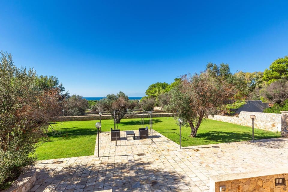 Garden, Sea view
