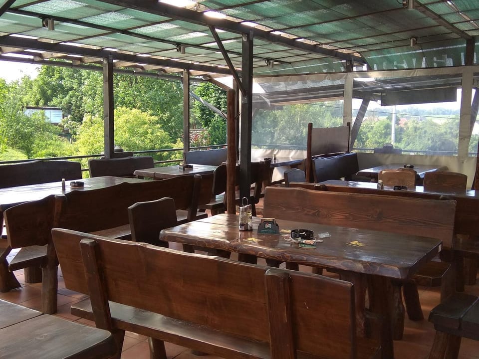 Penzion a Motobar Bravantice Bed and Breakfast in Czechia