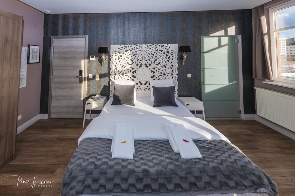 Dock 29 Bed and Breakfast in Antwerp