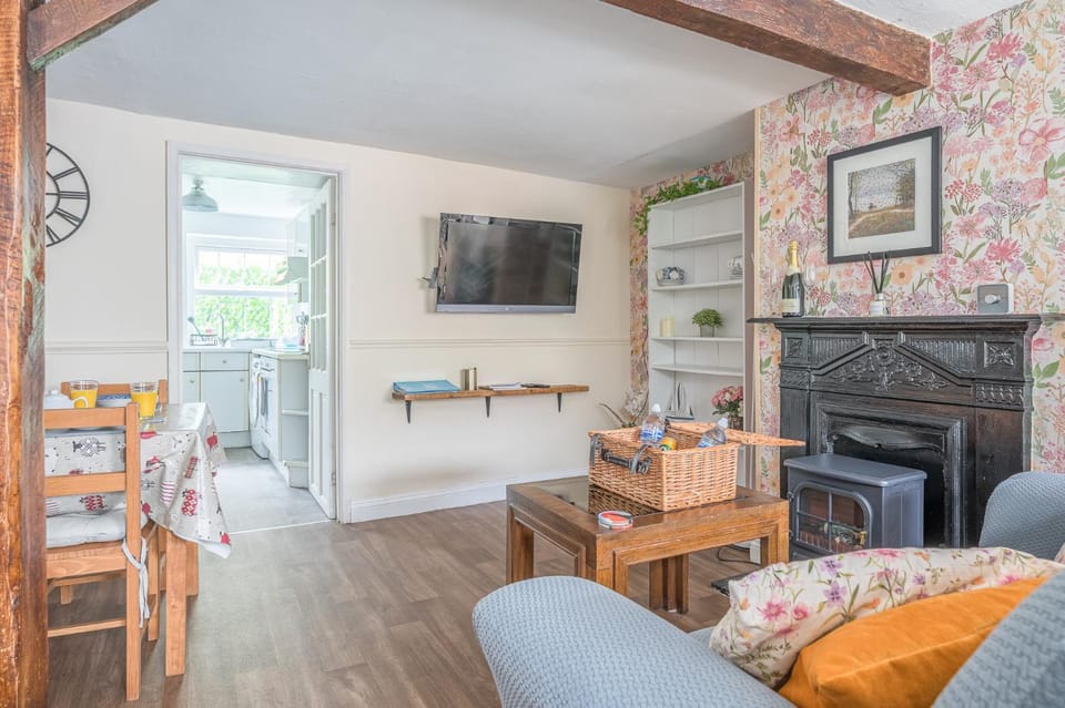 Charming Cottage, Lake District House in Allerdale District