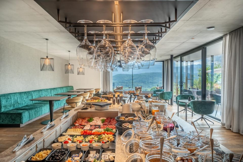 Breakfast, Buffet breakfast