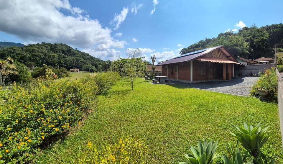 Garden, Mountain view