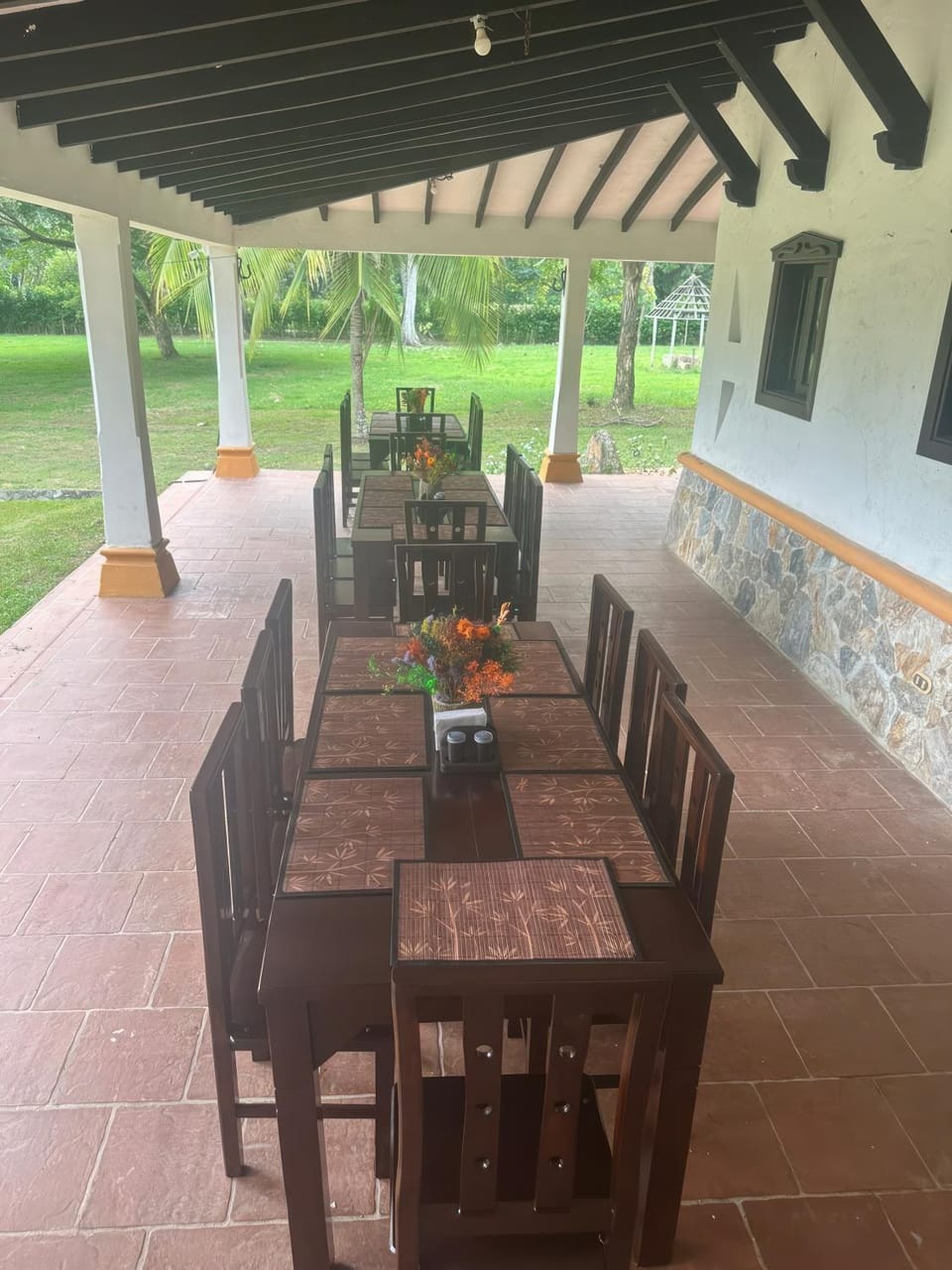 Patio, Day, Living room, Seating area, Dining area