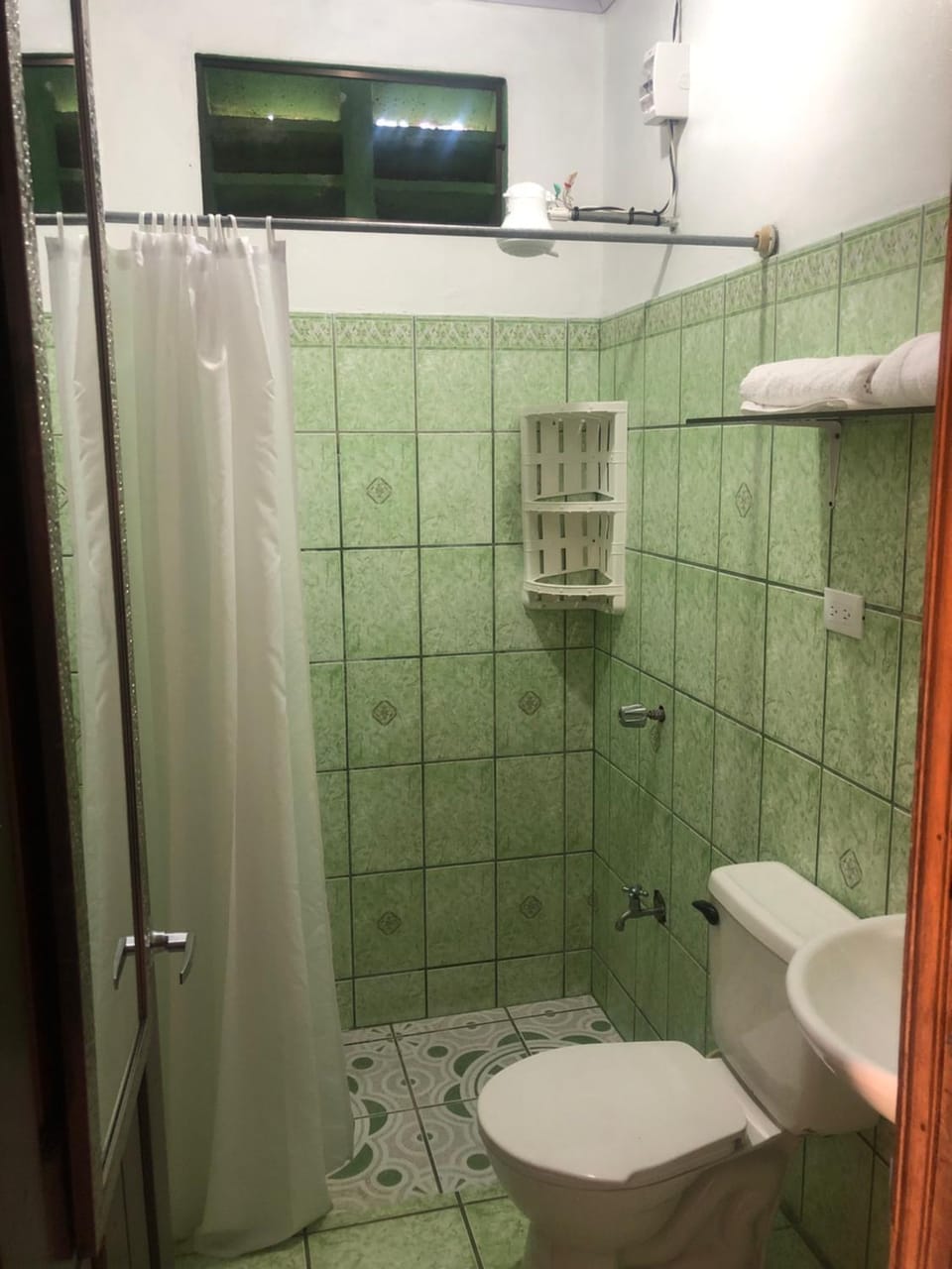 Shower, Bathroom, towels