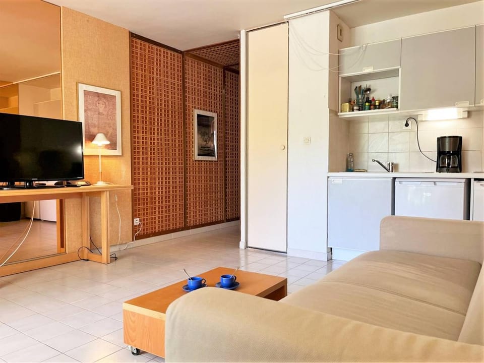 Appartement cosy à Cavalière avec terrasse, proche plage et commerces, 6 couchages - FR-1-251-546 Apartment in Le Lavandou