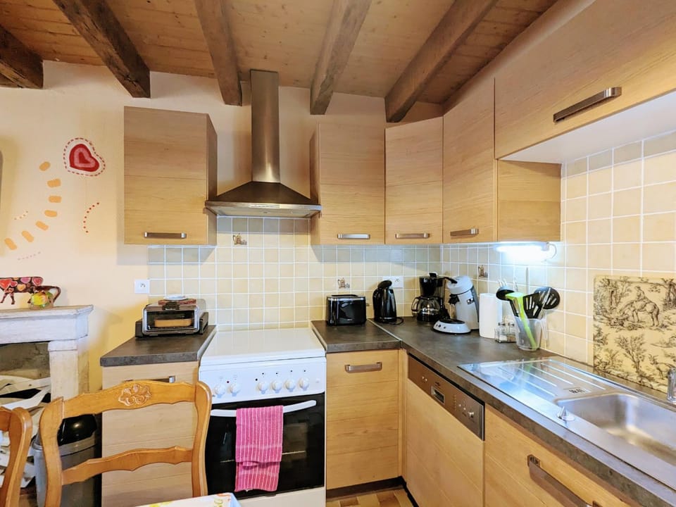 Gîte paisible avec cour privée, proche Parc Naturel de la Brenne, idéal pour séjour déconnecté - FR-1-591-575 House in Centre-Val de Loire