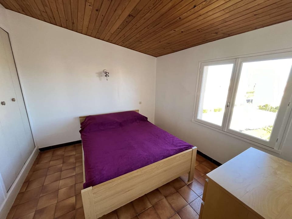 Duplex central avec terrasse, parking et équipements modernes pour 6 personnes à Marseillan - FR-1-387-201 Apartment in Marseillan