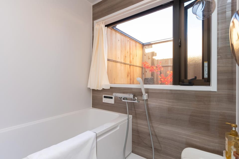 Shower, Bathroom, Bath