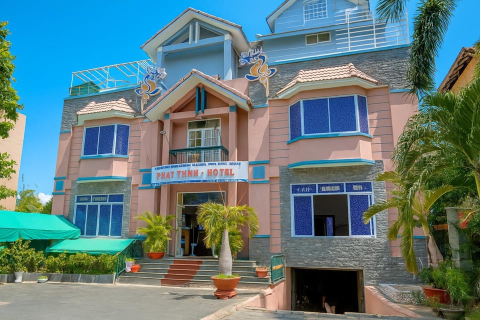 Property building, Day