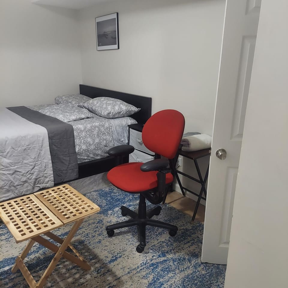 Cosy Bedroom 12mins to Airport Prudential NJIT UMDJ Penn Station Vacation rental in Newark
